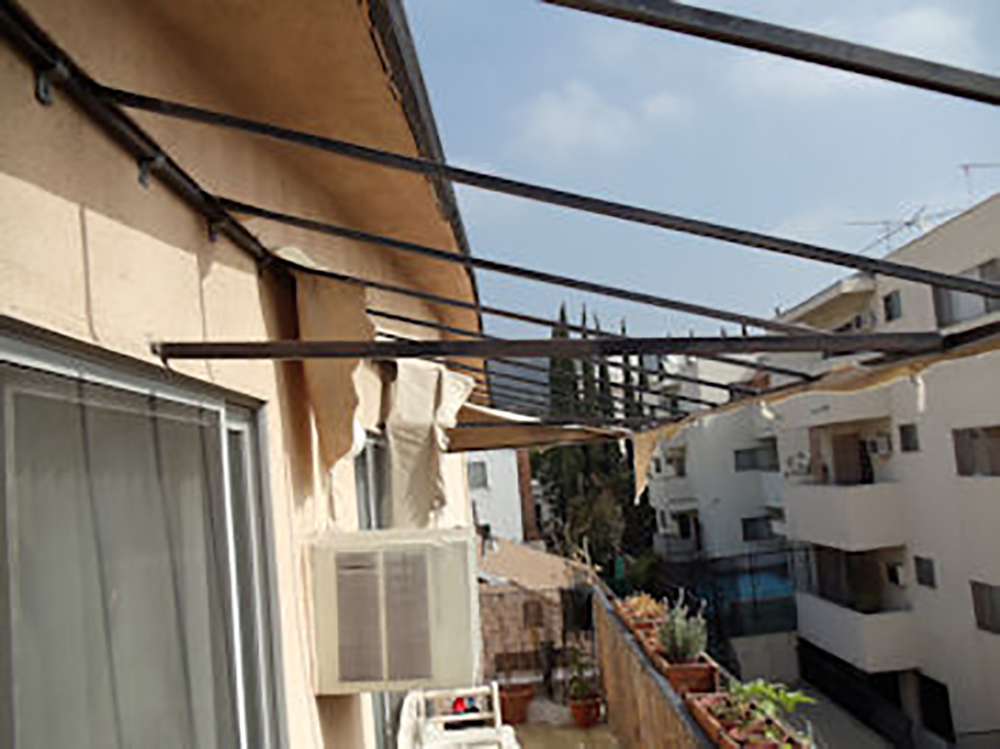 Awning Recover – Before